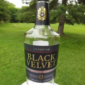 Black Velvet whisky liquor bottle empty of contents w lid 1 liter sized bottle